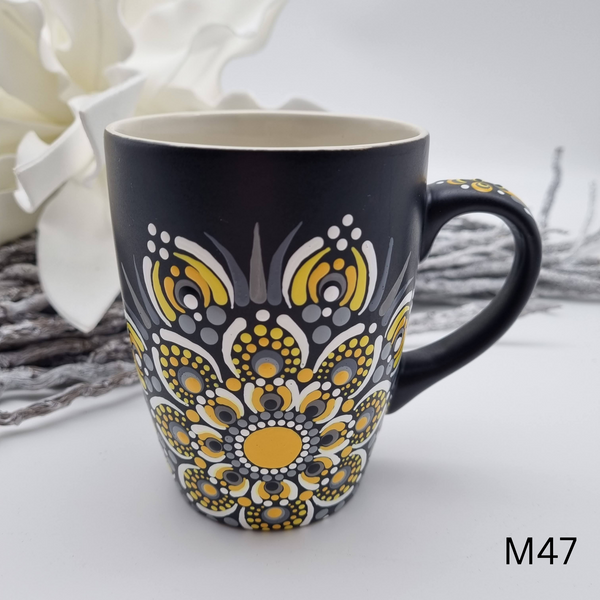 Mandala Porzellan-Tasse 340ml handbemalt - mehrere Varianten